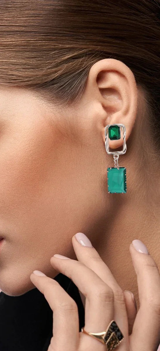 Royal Green Elegance - Amulya Gems