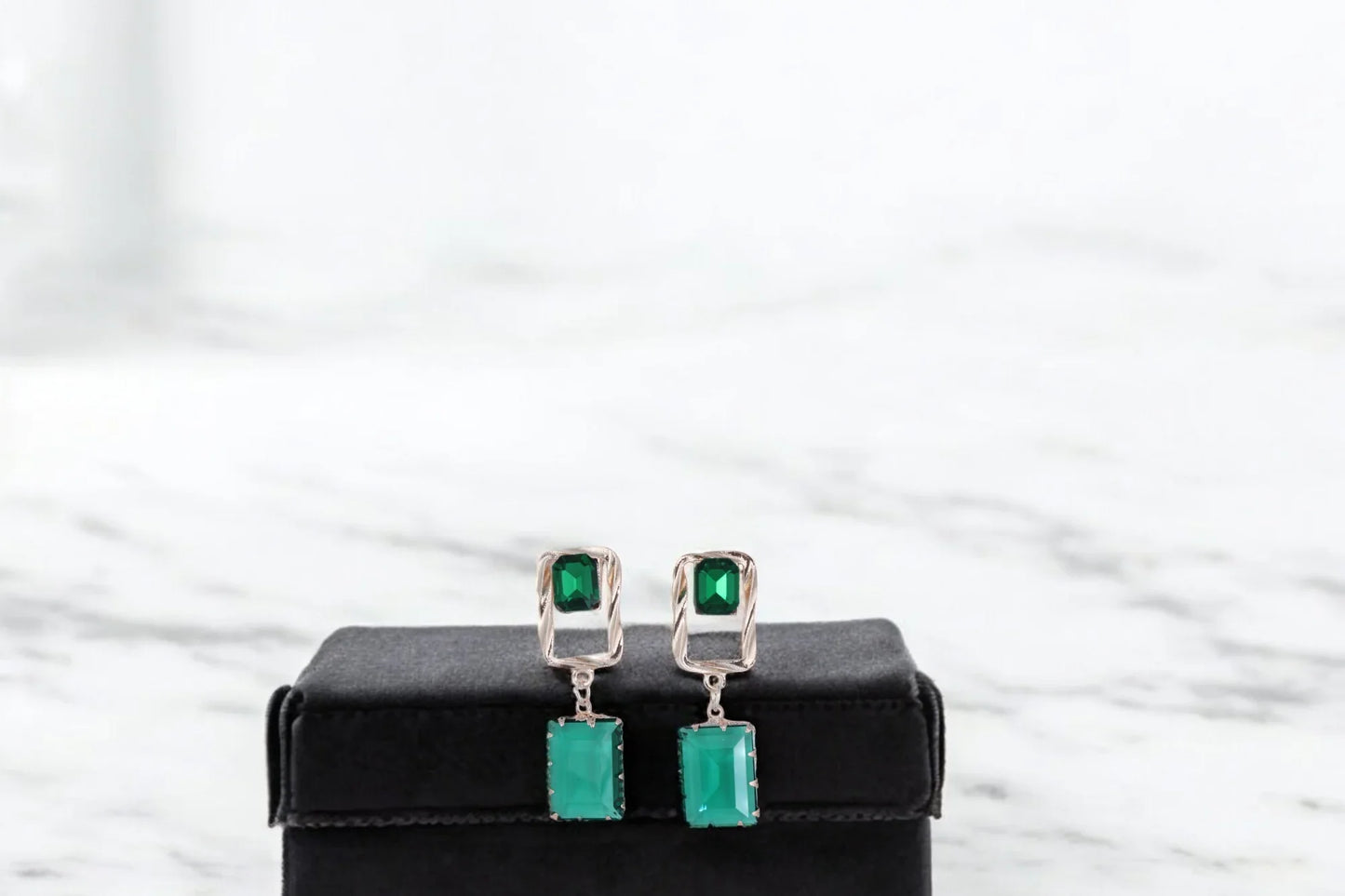 Royal Green Elegance - Amulya Gems
