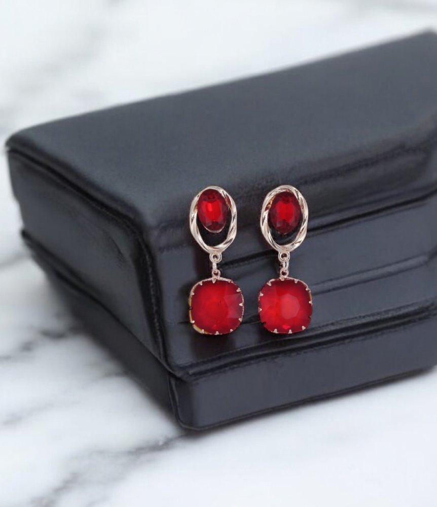 Royal Rouge Earrings