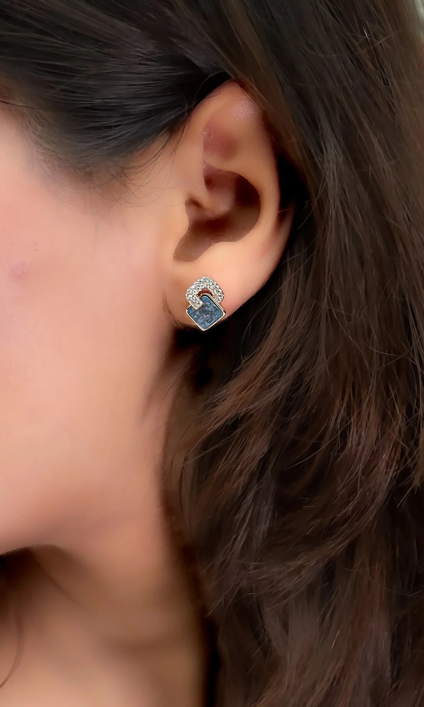 Noir Radiance Stud Earrings - Amulya Gems