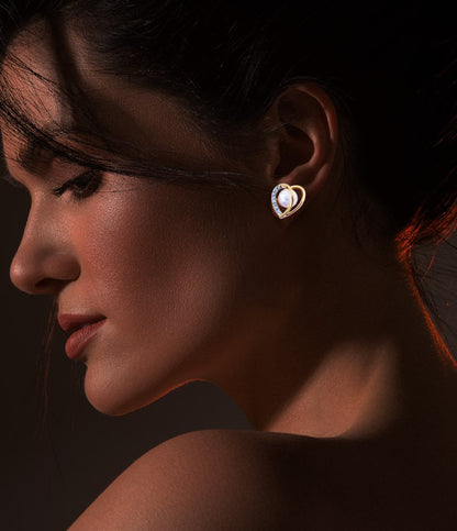 Elegant Pearl Heart Earrings – A Touch of Grace