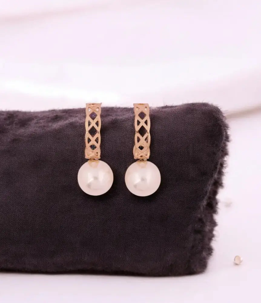 Pearl Drop Earrings |  Gold