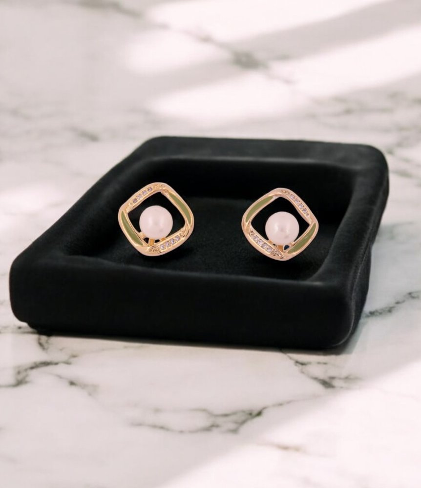 Graceful Pearl & Enamel Gold-Toned Stud Earrings